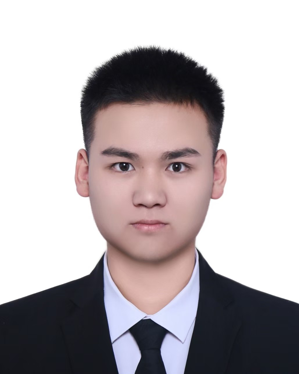 ​2025级硕士  马腾章